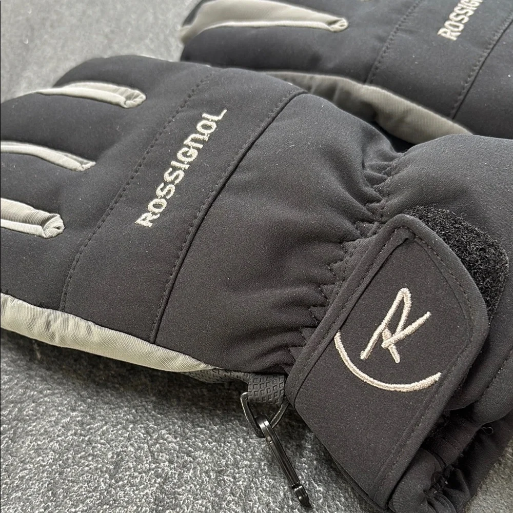 EUC Kid’s Rossignol Black and Gray Winter Gloves XL